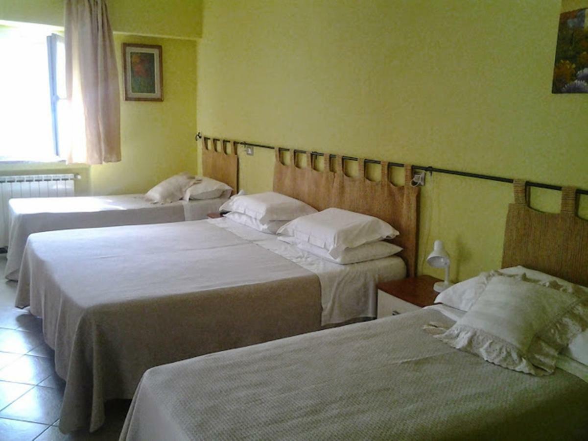 B&B Raggio Di Sole Сирмионе Экстерьер фото