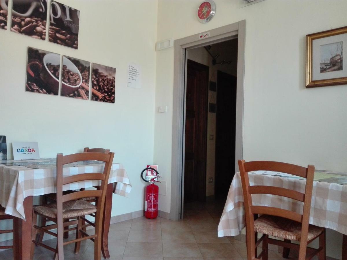 B&B Raggio Di Sole Сирмионе Экстерьер фото